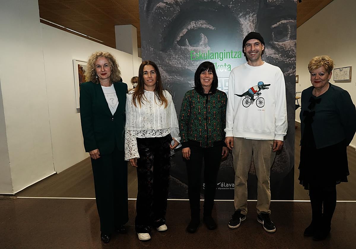 Cristina González, Uxua García Antoñana, Leire García López de Munain, Unai Beltrán de Lubiano y Ana del Val.