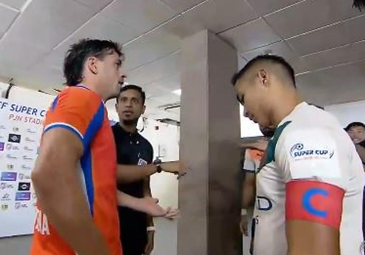 Expulsan a un delantero bilbaíno tras protestar al árbitro por su ropa interior