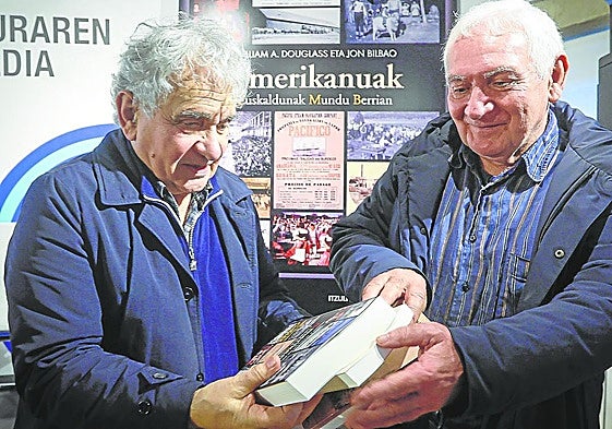 Bernardo Atxaga y Joseba Sarrionandia, este domingo en el encuentro sobre 'Amerikanuak' y la diáspora vasca en Durango.