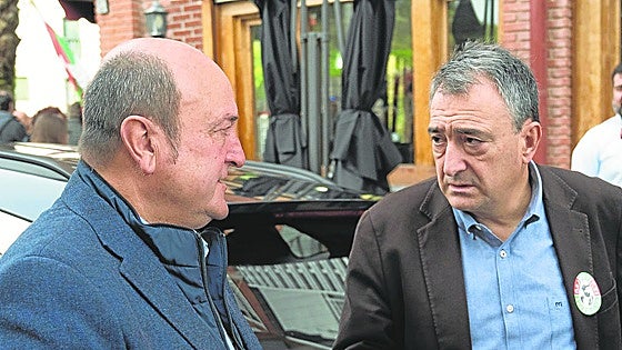 Esteban admite que el fichaje de Ortuzar por Telefónica causa «desasosiego» en el PNV