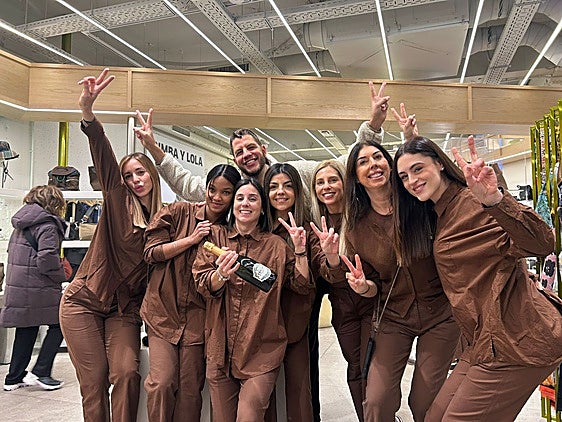 Bimba y Lola reparte 6,2 millones del segundo premio entre su plantilla en Bizkaia: «No me lo puedo creer»