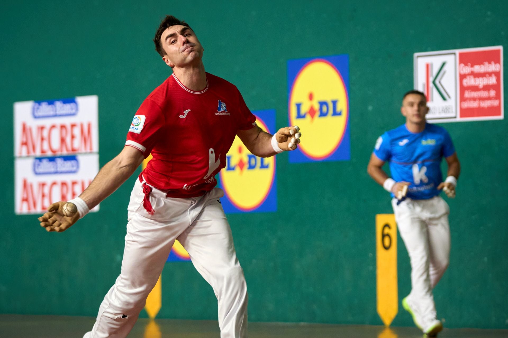 Peio Etxeberria & Rezusta: Couples Win Debut – Day 6