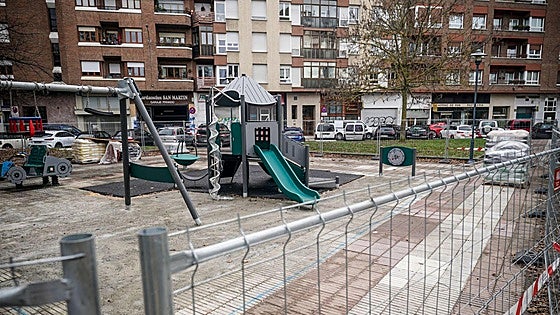 San Martín, Abetxuko y Gazalbide estrenarán este año juegos infantiles por su alto deterioro