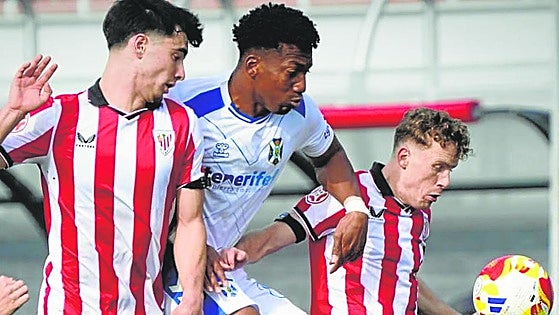El Bilbao Athletic frena al líder