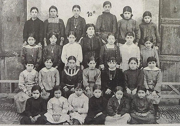 Las historias de la represión que sufrieron los maestros de los pueblos en la posguerra