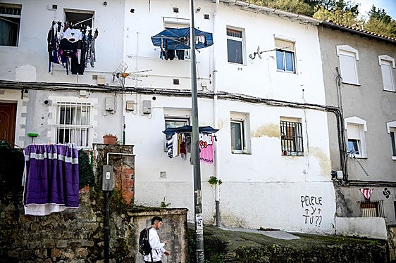 Surbisa impulsará la rehabilitación de 505 viviendas de El Peñascal