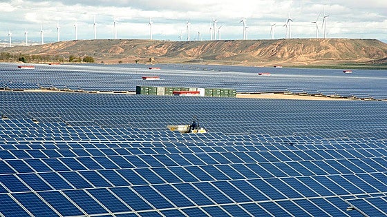 Industria da 15 días más para presentar alegaciones contra 19 parques fotovoltaicos de Solaria en Álava