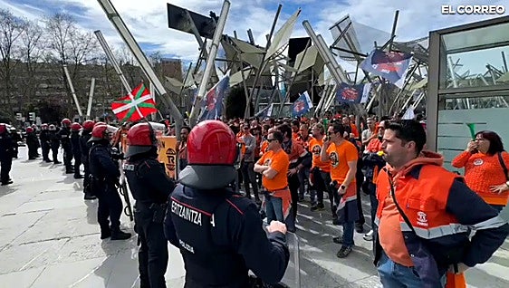 Tubos Reunidos afirma que el desacuerdo en el ERE «complica mucho» la reestructuración de la deuda