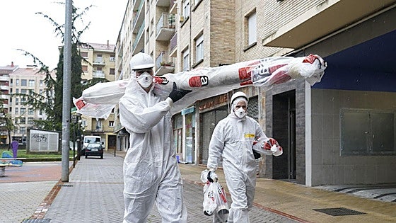 Vitoria apura el plazo de la ley que le obliga a retirar el amianto de sus edificios antes de 2028