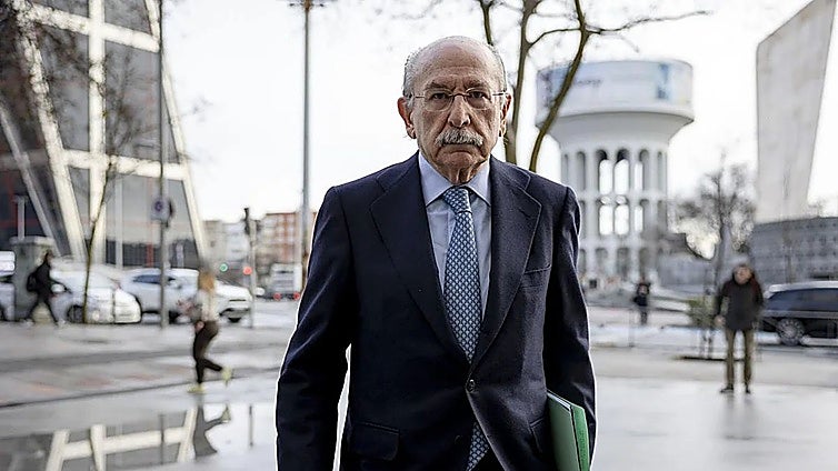 Del Rivero pide a Carlos Torres que dé «un paso atrás» por el caso 'Cenyt'