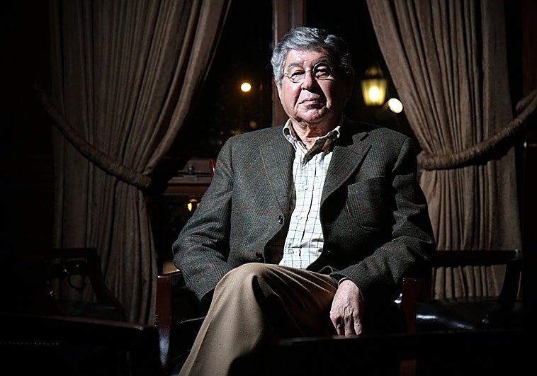 Literaturako izar hilak eta atzean uzten duten mendea