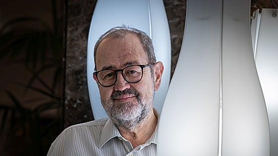 Juan Bas: «El humor no es lo contrario a la seriedad, ni mucho menos»