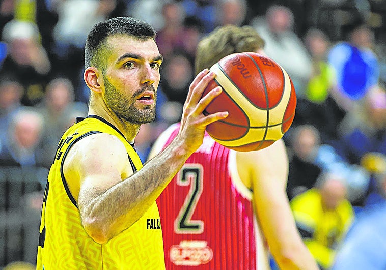 «El Surne Bilbao es favorito, pero podemos competir contra cualquier grande»