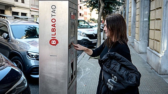 Bilbao desoyó al Ararteko al cobrar las multas de OTA tras retirar 4.500 tarjetas