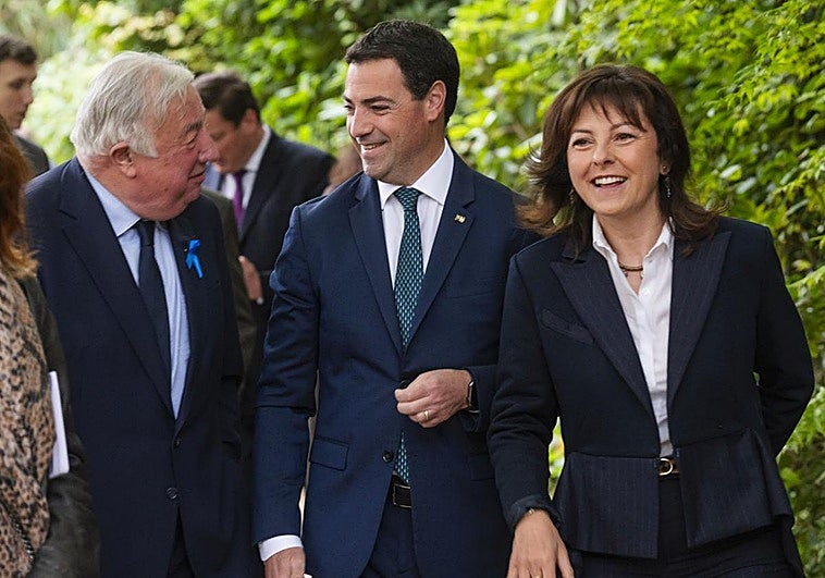 Pradales presume en Francia de que el autogobierno ha hecho «minoritaria» a la extrema derecha en Euskadi