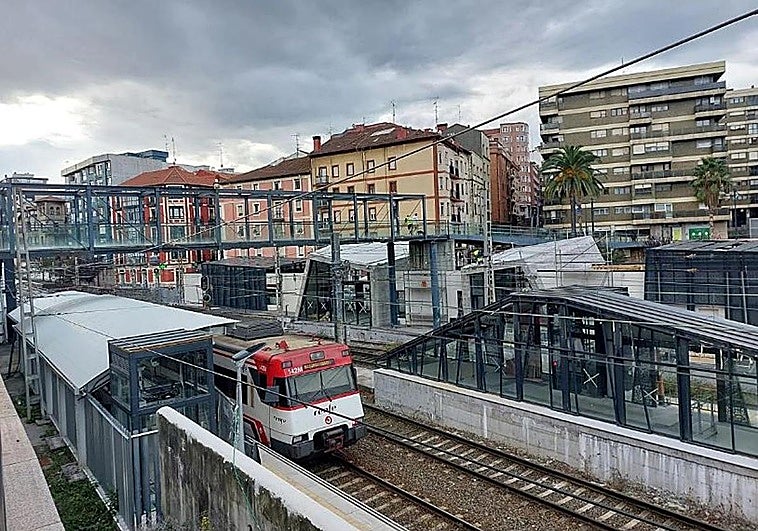 La Policía Local de Barakaldo dispara en la pierna a un ladrón que les amenazaba con una navaja