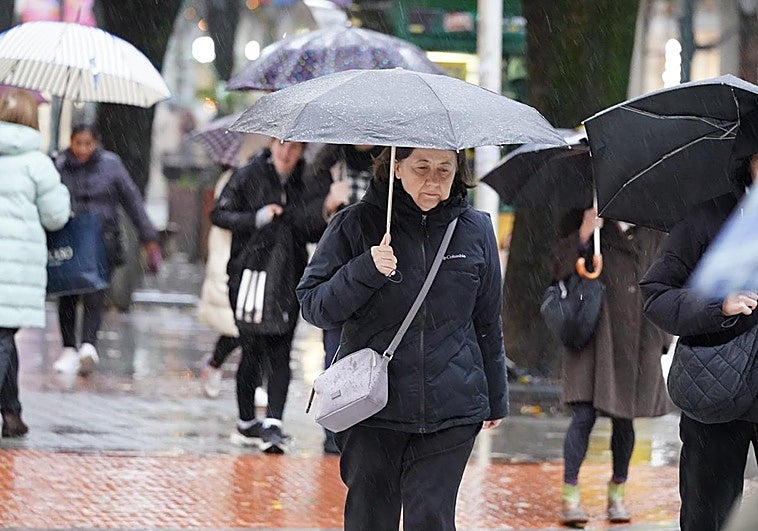 Bizkaia pasará del calor veraniego al frío y la lluvia otoñal en tan sólo 24 horas