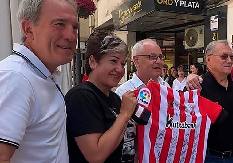 Goizalde Santamarina continuará en la junta de Jon Uriarte