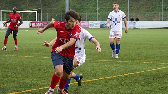 El Aurrera de Ondarroa y el Bermeo miran sin problemas al tramo final de la Liga