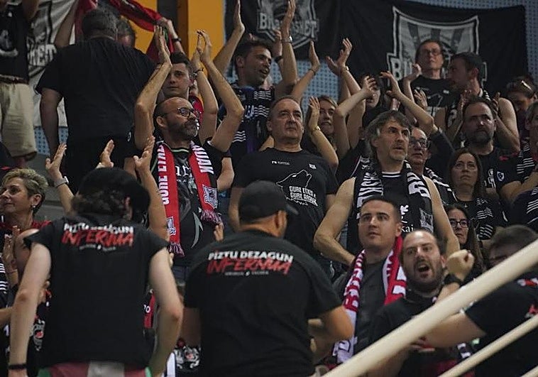 El Surne Bilbao lanza un vuelo chárter a Salónica para la afición