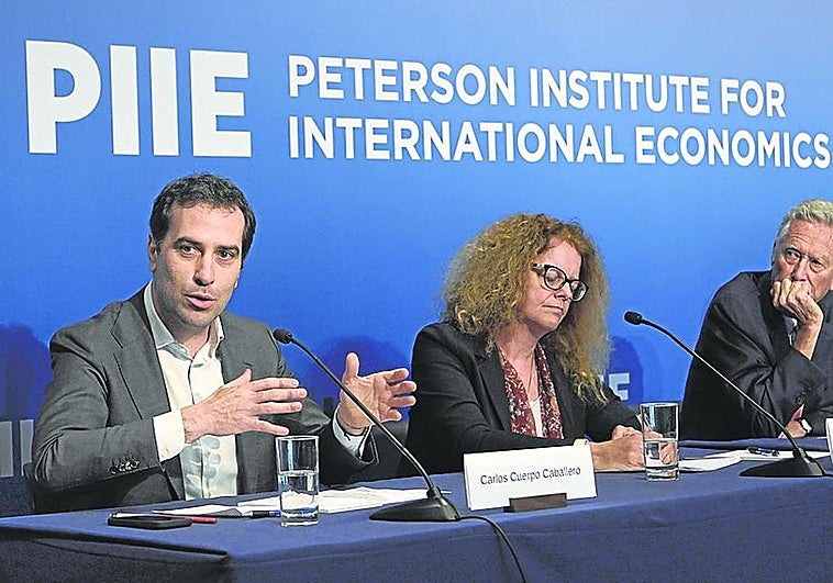 Sánchez con Xi Jinping y Cuerpo en Boston: el rol del 'poli bueno, poli malo'