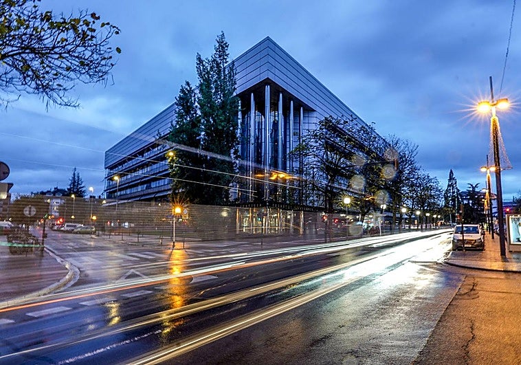 La Audiencia de Álava condena a 46 años a un hombre por agresión sexual y prostitución de menores