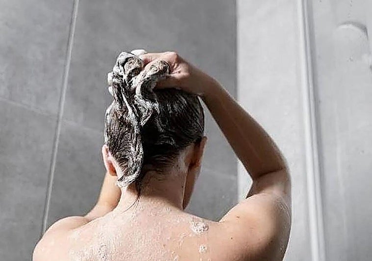 Sanidad alerta del peligro de unos cosméticos anti-canas de una conocida marca