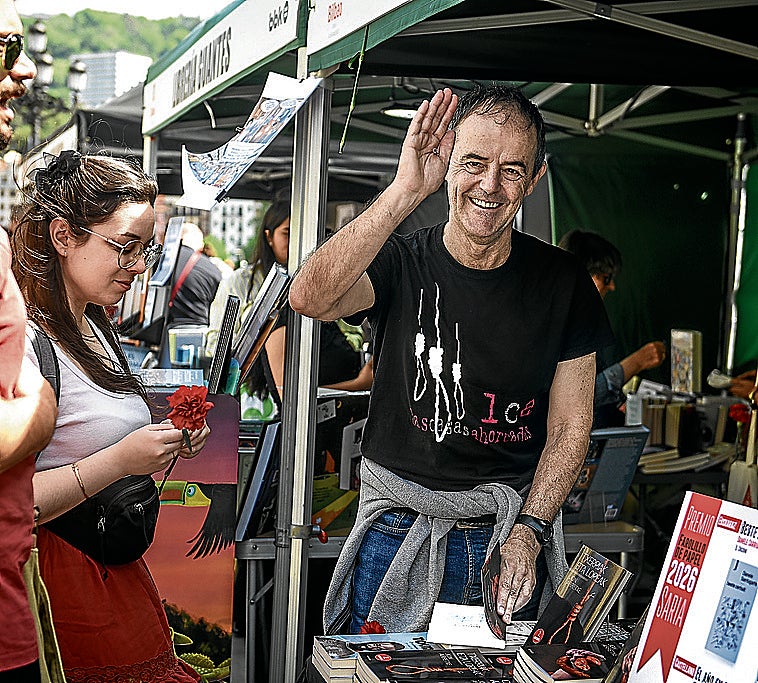 Del 'sin papeles' al vasco acomodado y corrupto: Jon Arretxe cambia de registro