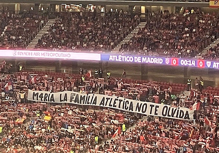 Homenaje en el Metropolitano a María, la 'princesa futbolera guerrera' que luchó contra el cáncer