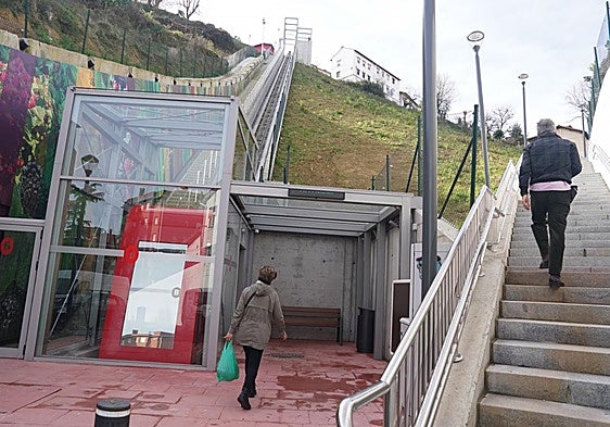 Los ascensores públicos de Bilbao sufren una media de 2 incidencias al día