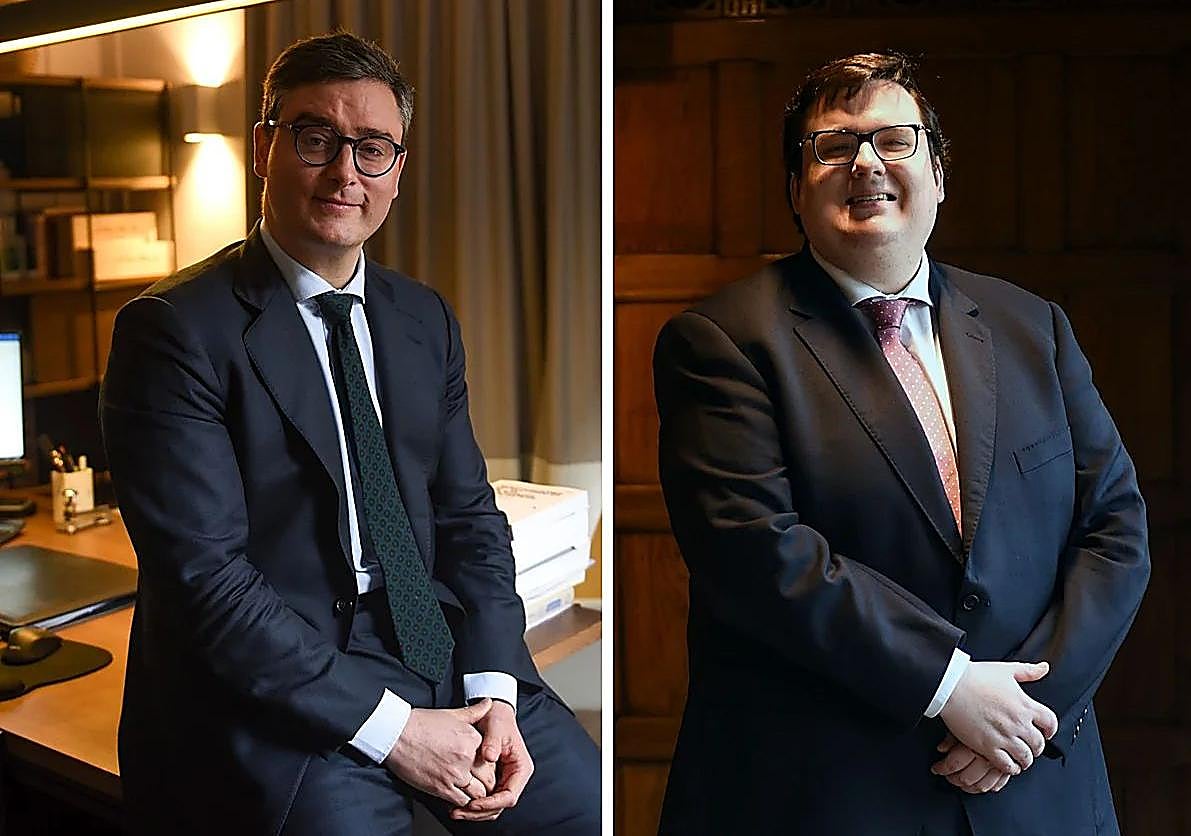 Iñigo y Nicolás, notarios a los 25 años