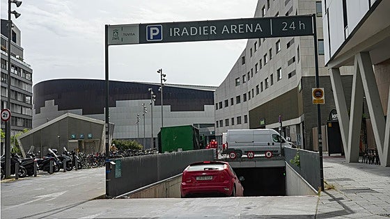 El parking del Iradier Arena de Vitoria abrirá 40 nuevas plazas de aparcamiento en rotación