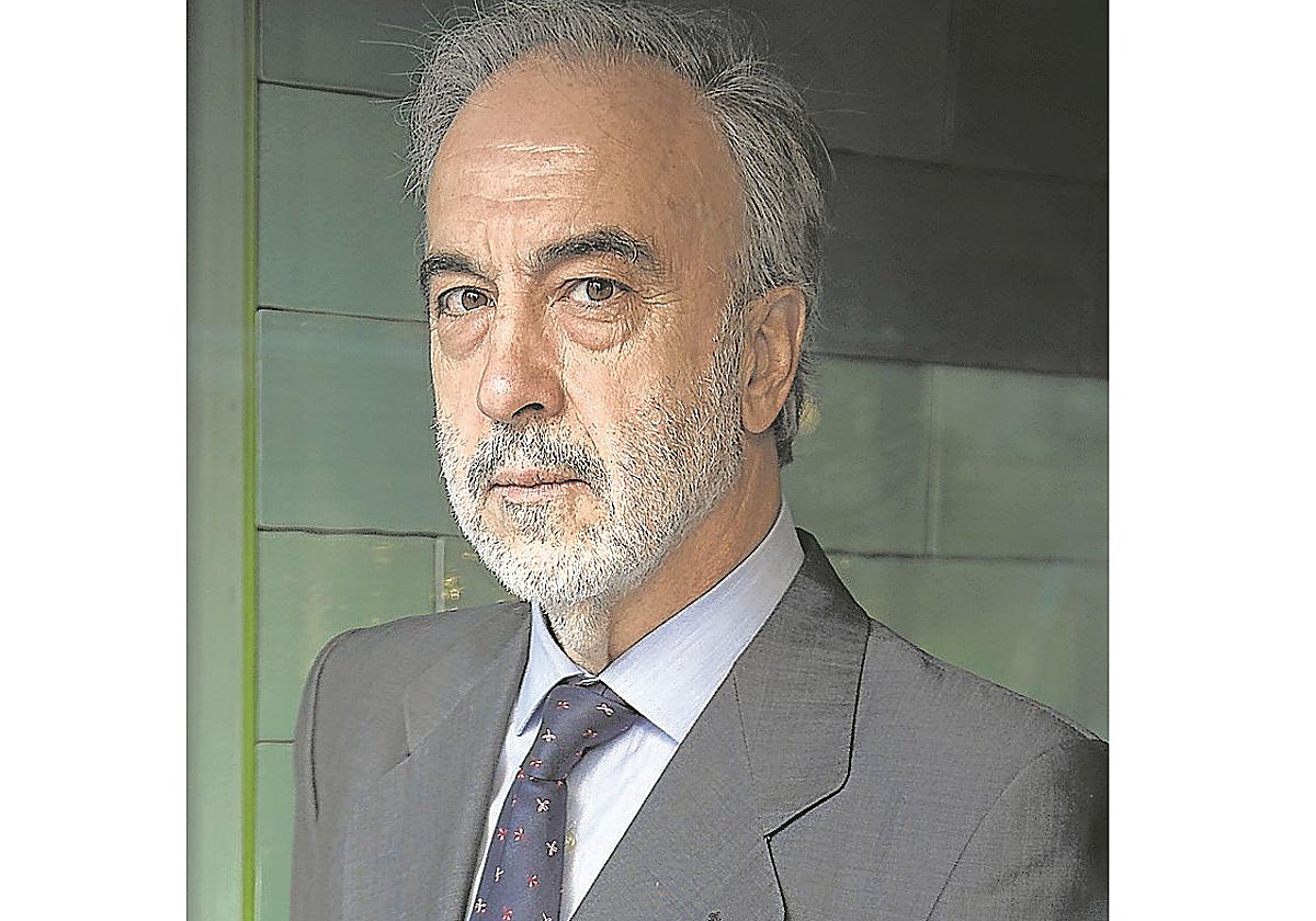 Fernando Castillo, experto en historia militar y análisis de conflictos bélicos.