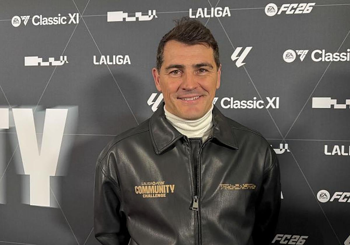 La reacción de Iker Casillas a la surrealista rueda de prensa de Florentino Pérez