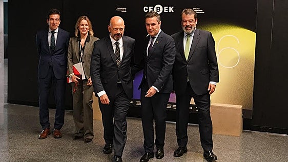 Los empresarios piden a los políticos que planten cara al sindicalismo más radical