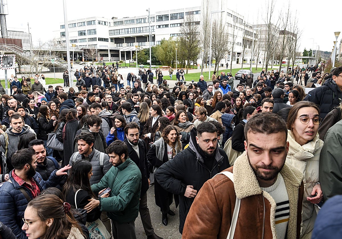 Euskadi cubre solo un tercio de sus plazas MIR de Familia a falta de una semana