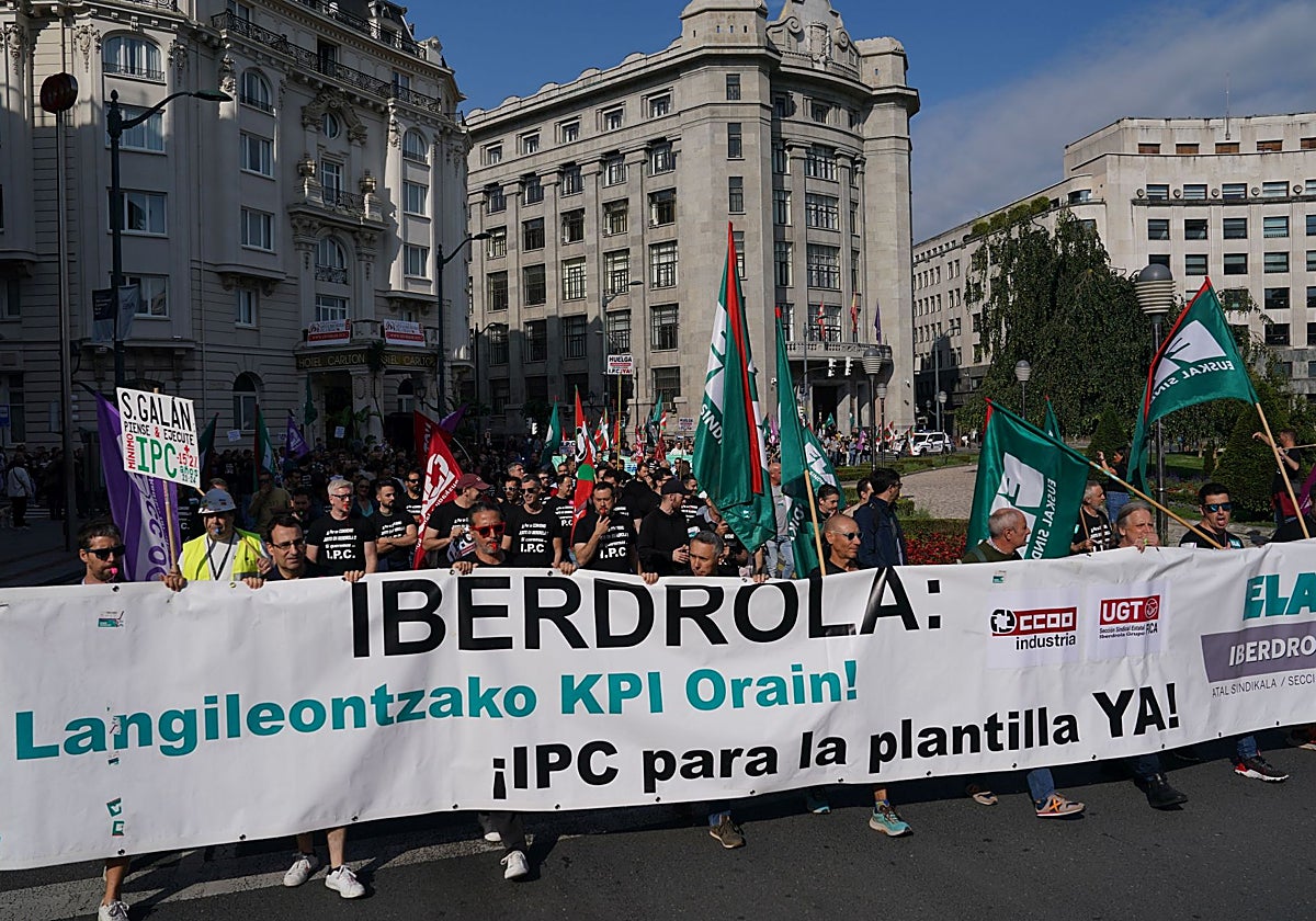 UGT y CCOO se manifestarán la próxima semana frente a la torre Iberdrola por el «bloqueo» del convenio