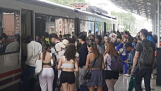 El Cercanías de Álava estudia nuevas paradas en Júndiz, Zabalgana y Salburua