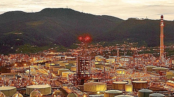 Petronor gana 27,8 millones en 2025, un 60% menos por la huelga y la inestabilidad mundial