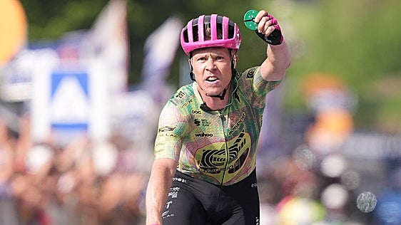 Valgren captura la etapa que quería el Movistar