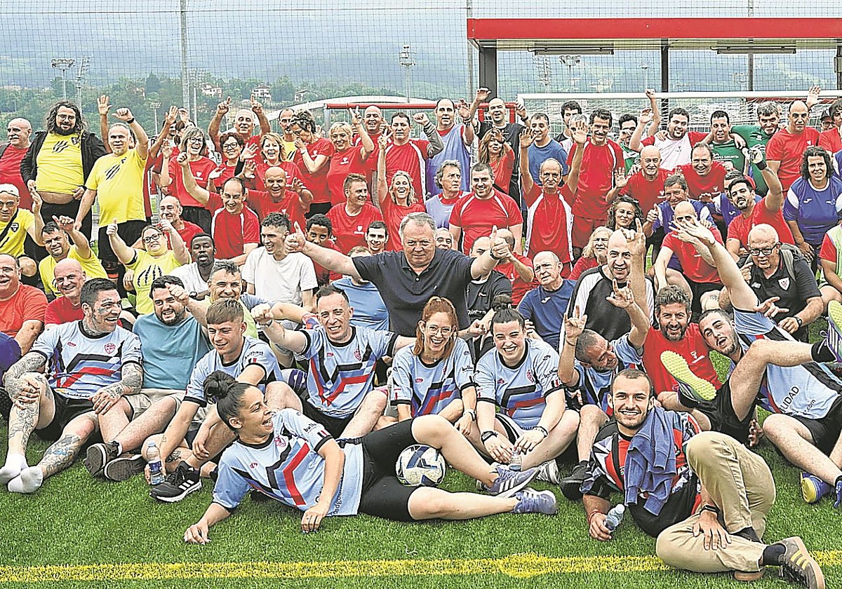 «El fútbol me da ganas de vivir, es la mejor terapia»