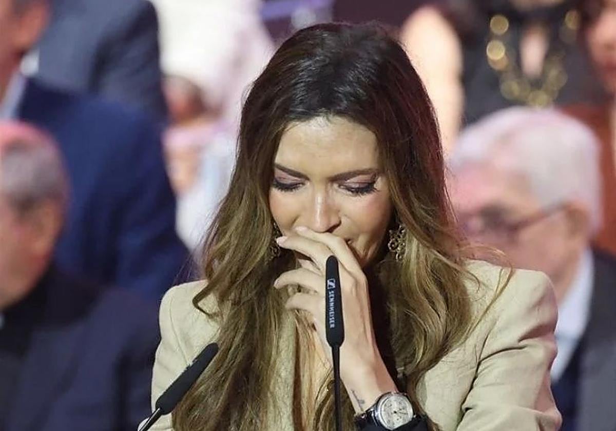 Sara Carbonero recuerda entre lágrimas a su madre tras recoger un premio: «Sin ella yo no sería nada»