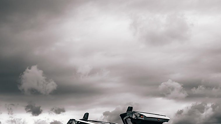 El DeLorean, KITT y los héroes del Dakar, en el festival de coches clásicos de Bilbao