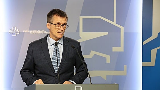 El Ararteko afea a Lanbide la gestión de los cobros indebidos de la RGI