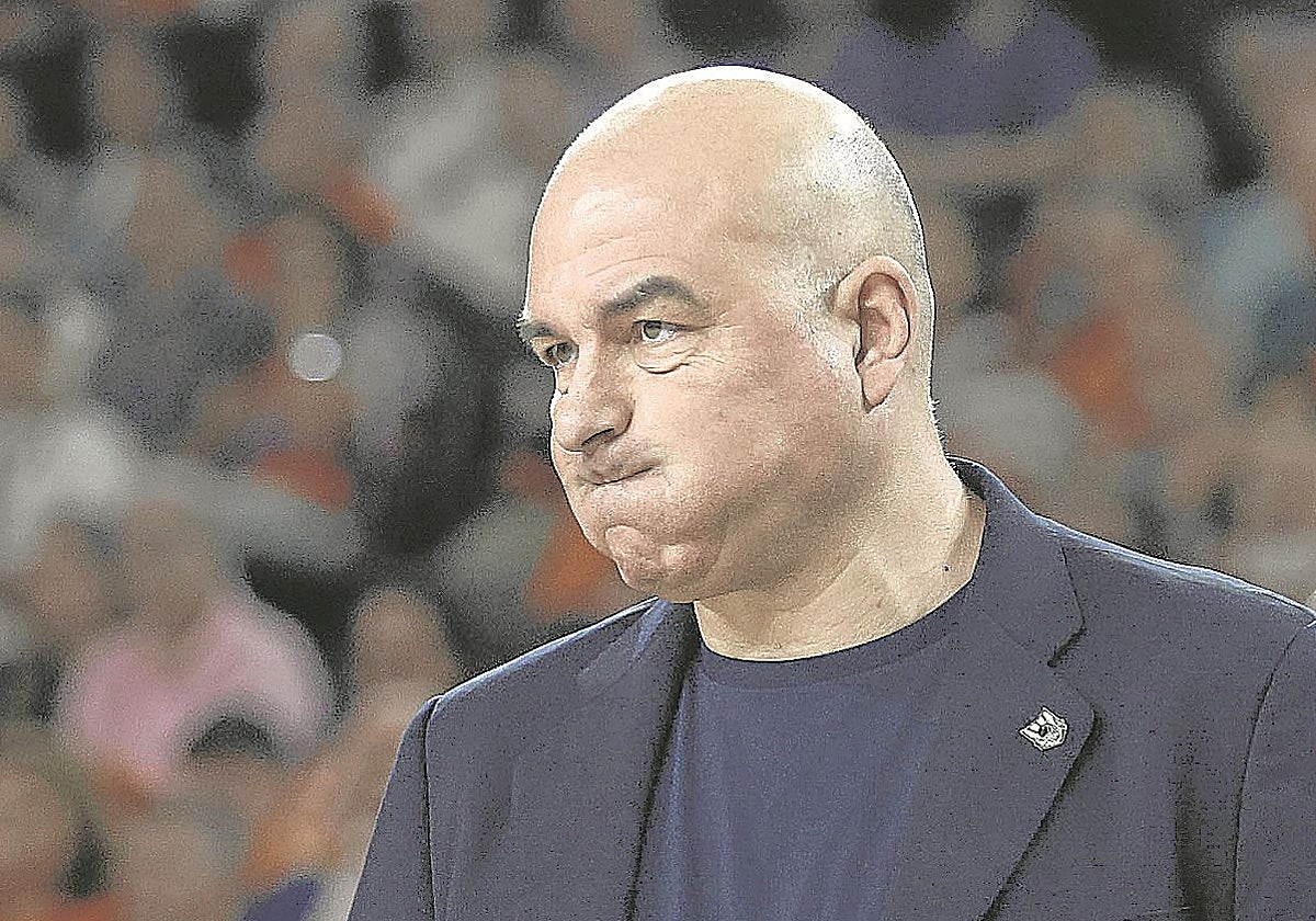 Ponsarnau carga contra el arbitraje: «En el último cuarto ha estado descompensado»