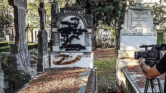 El acusado de atacar con heces la tumba de Fernando Buesa niega su autoría