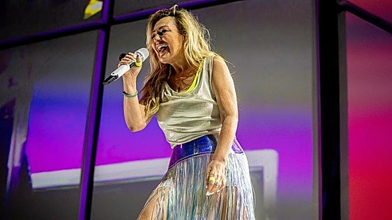 Amaia Montero, antes de un concierto: «Tiene pinta de que me voy a pisar los flecos y me voy a dar una hostia...»