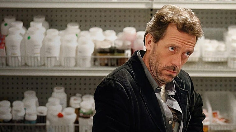 Hugh Laurie, protagonista de 'House', se disculpa por su comentario a una periodista: «Estaba ligeramente borracho»