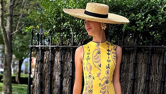 Carlota, la psicóloga de Getxo que viste de alquiler a muchas invitadas de bodas
