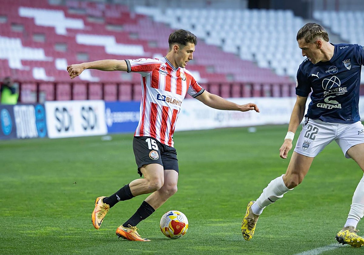 Telletxea, durante un partido en Las Gaunas.